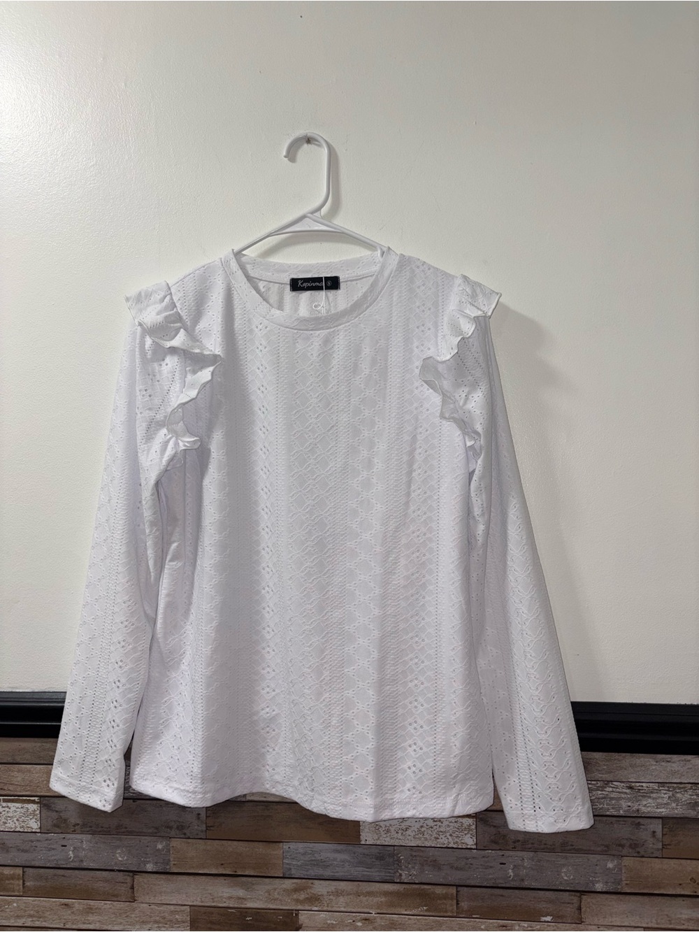Women’s Kopinma Long Sleeve Blouse With Eyelet Patterns Size Small NWT